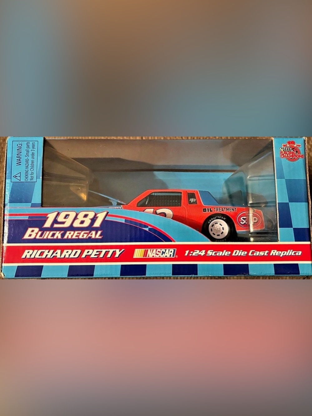 Racing Champions 1981 Buick Regal Richard Petty 1:24 Scale Die-Cast Car NWT